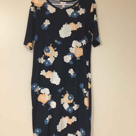 LuLaRoe Dresses & Skirts - XL LuLaRoe Julia